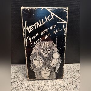 Black DVD - Cliff 'Em All